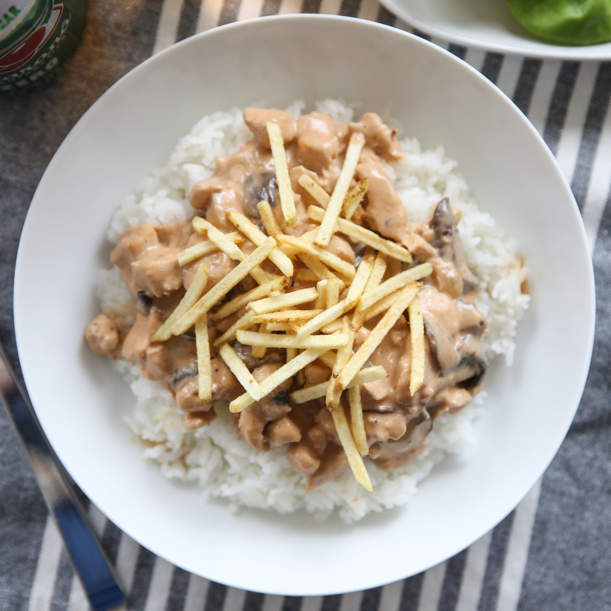 brazilian stroganoff over rice with potato stix
