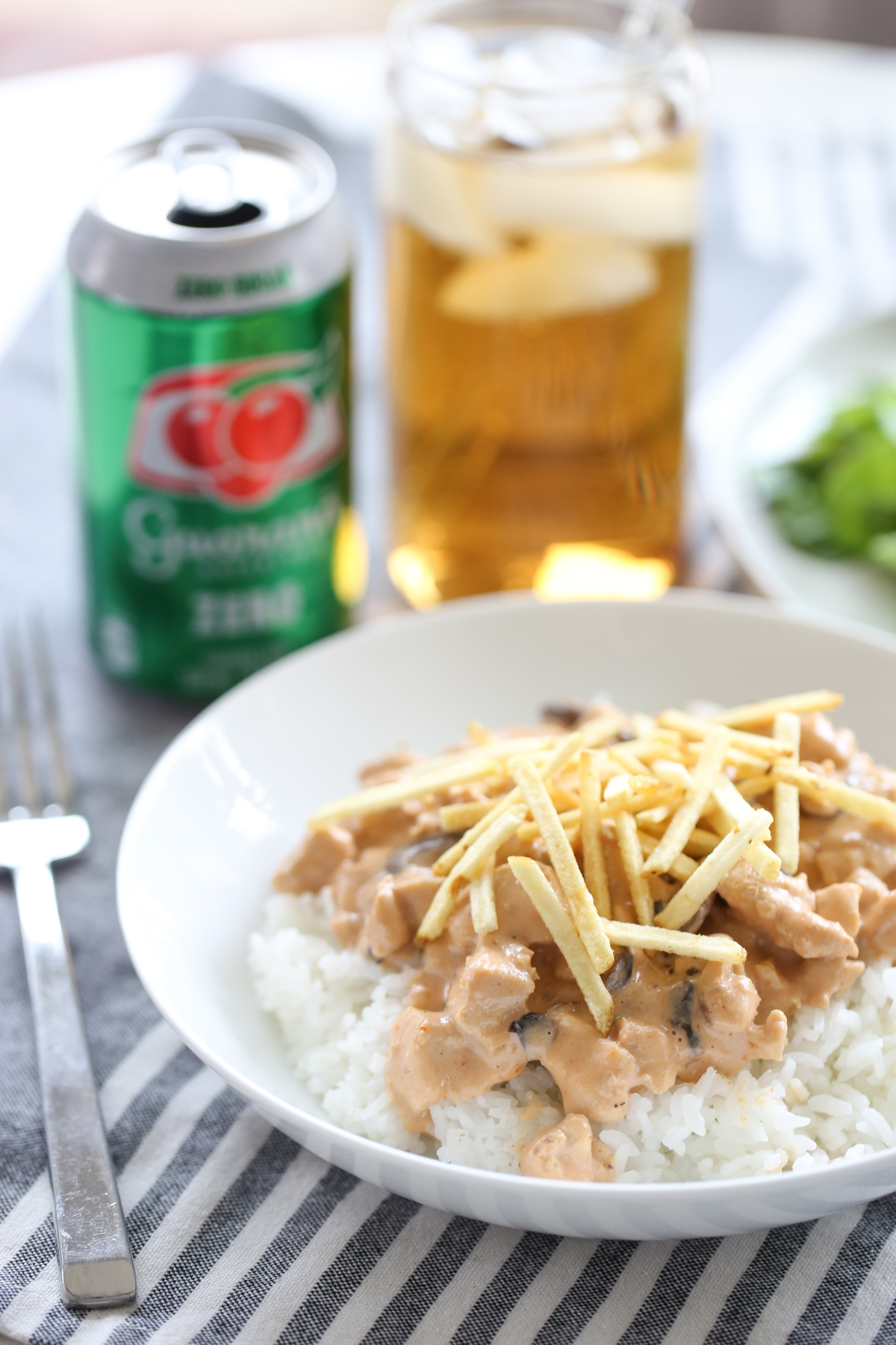 brazilian stroganoff over rice with potato stix