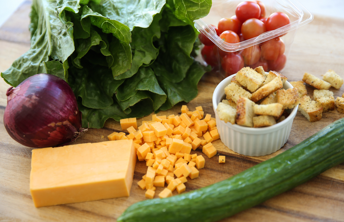 Classic House Salad ingredients 