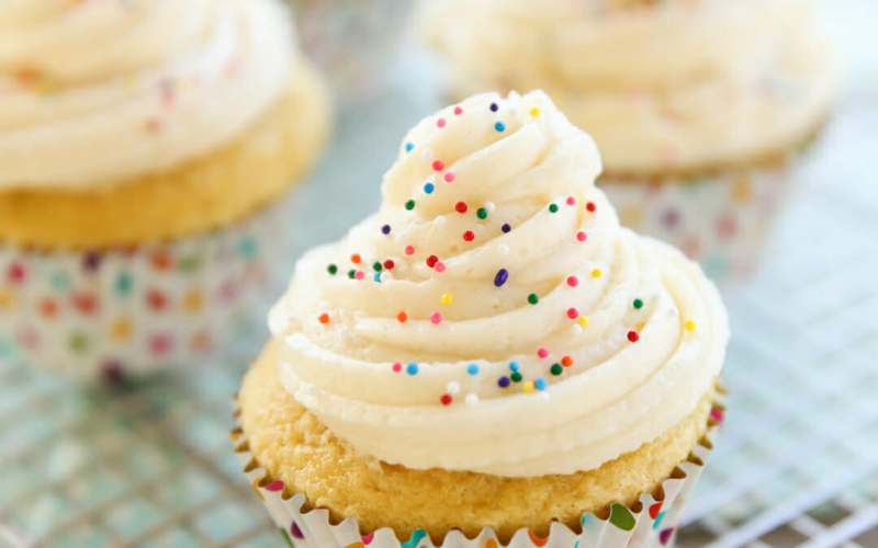 perfect cupcake frosting and filling