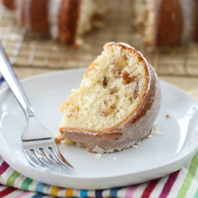 slice of apple spice bundt cake
